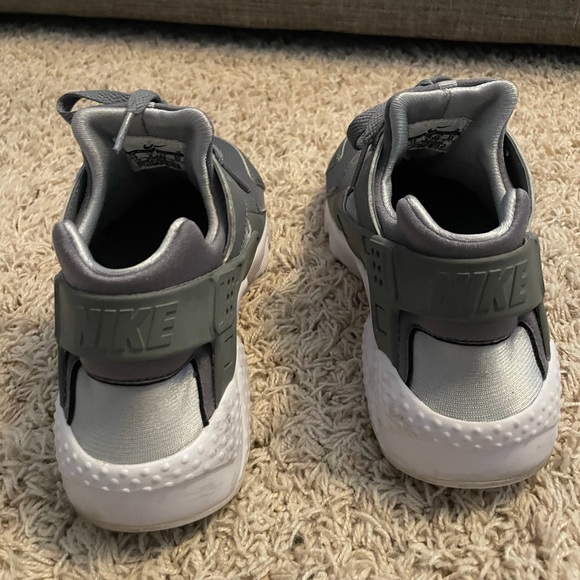 Nike Huarache size 7 youth - Picture 5 of 5
